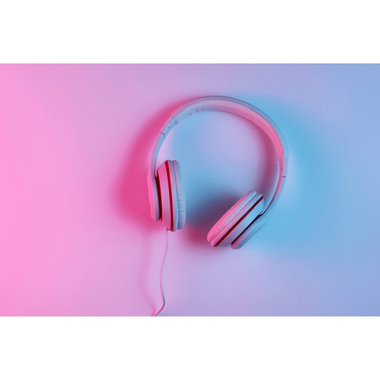 Headphones from xStore in Qatar – wireless, noise-canceling & high-quality sound gear.