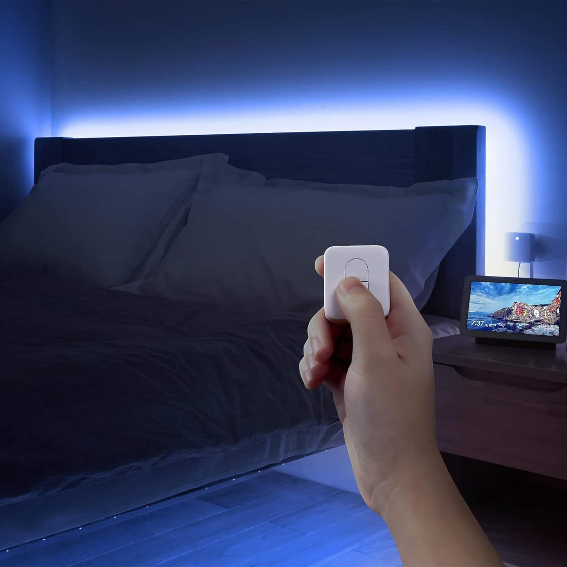 SwitchBot Remote One Touch Button, just press your remote to control any SwitchBot device. xStore in Qatar.