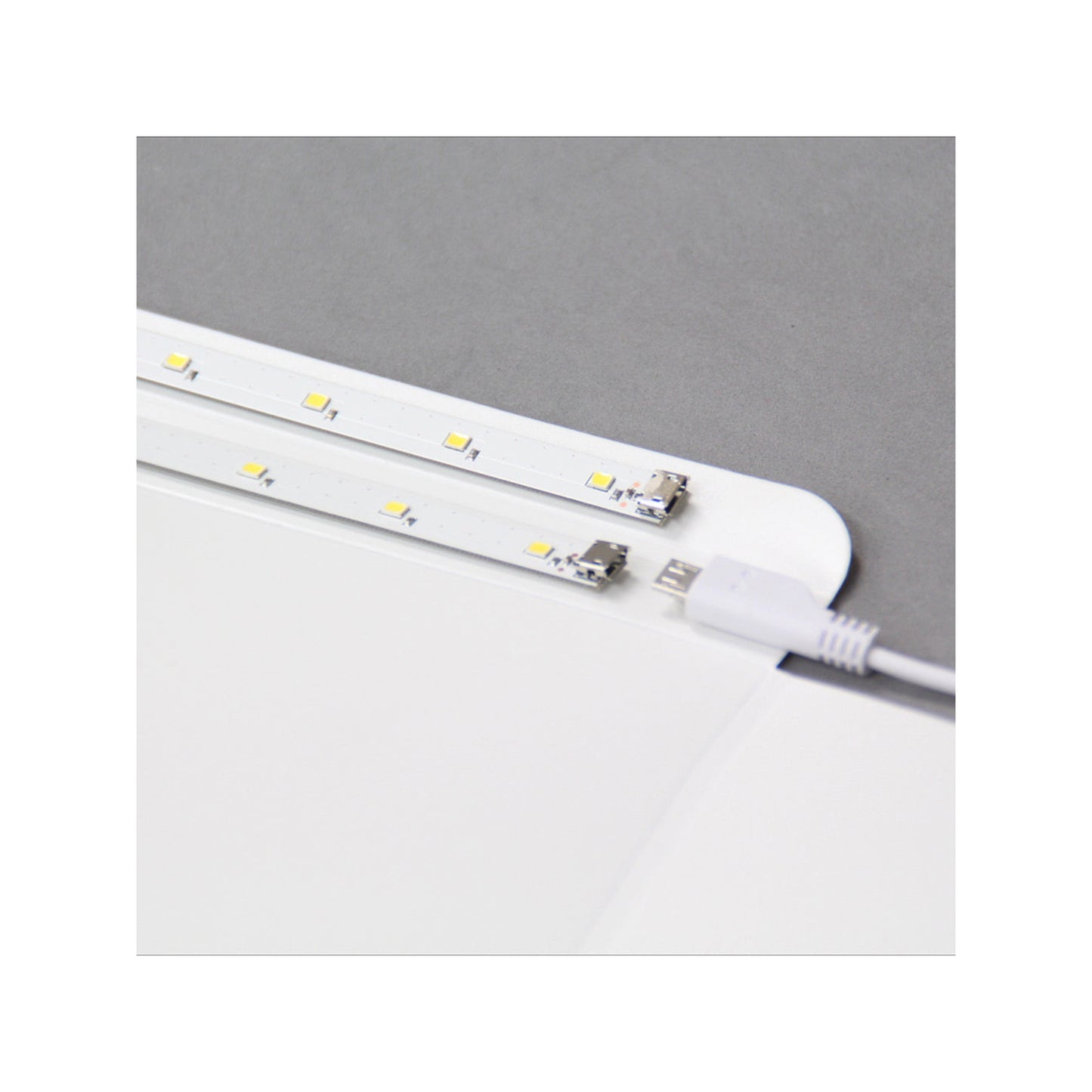 Get Foldio1 Portable Photo Studio 10-Inch at xStore.qa Qatar, mini photo studio by ORANGEMONKIE for professional product shots