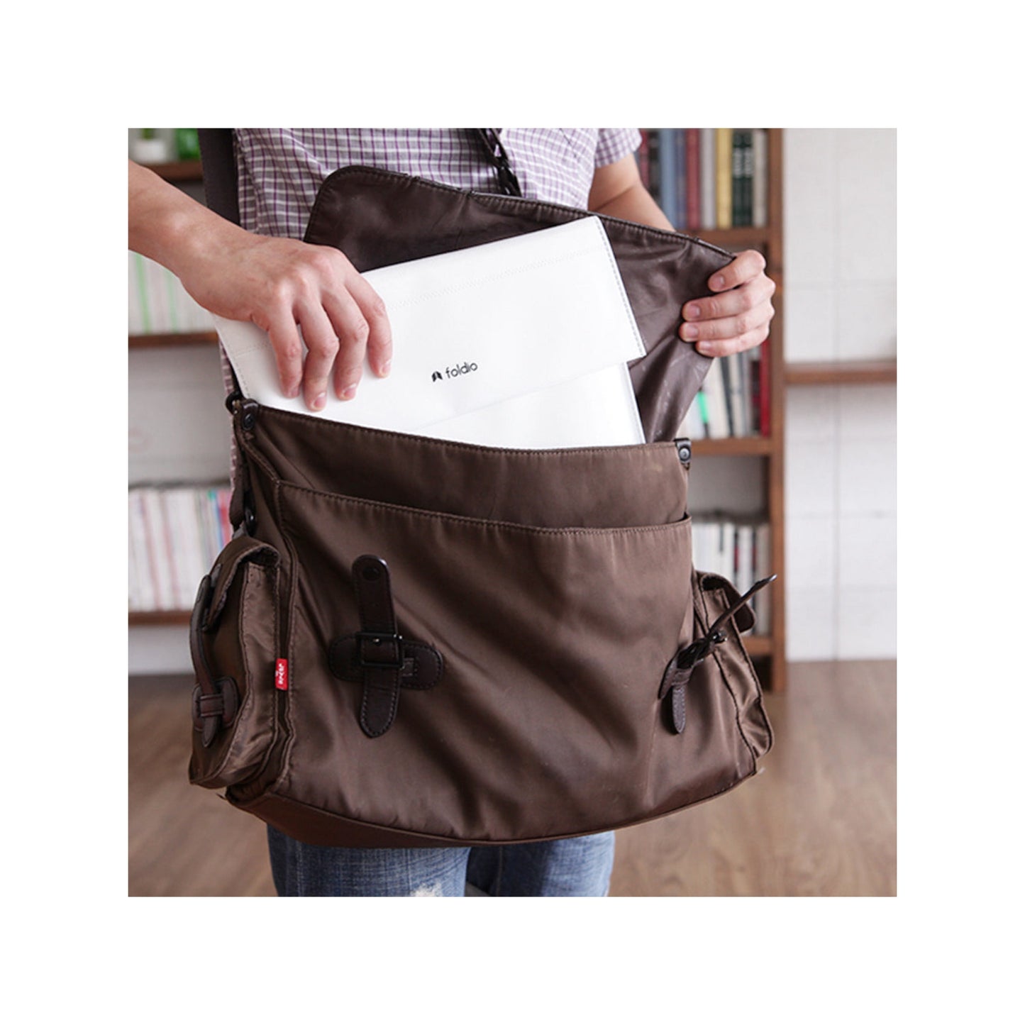 ‫احصل على استديو Foldio1 من ORANGEMONKIE من اكس ستور في قطر. تصميم قابل للطي, إضاءة, خلفيات متعددة تصوير احترافي للمنتجات