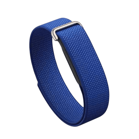 Google Fitbit Air Fitness Tracker, xStore, Screenless design that minimizes distractions while tracking health continuously.
