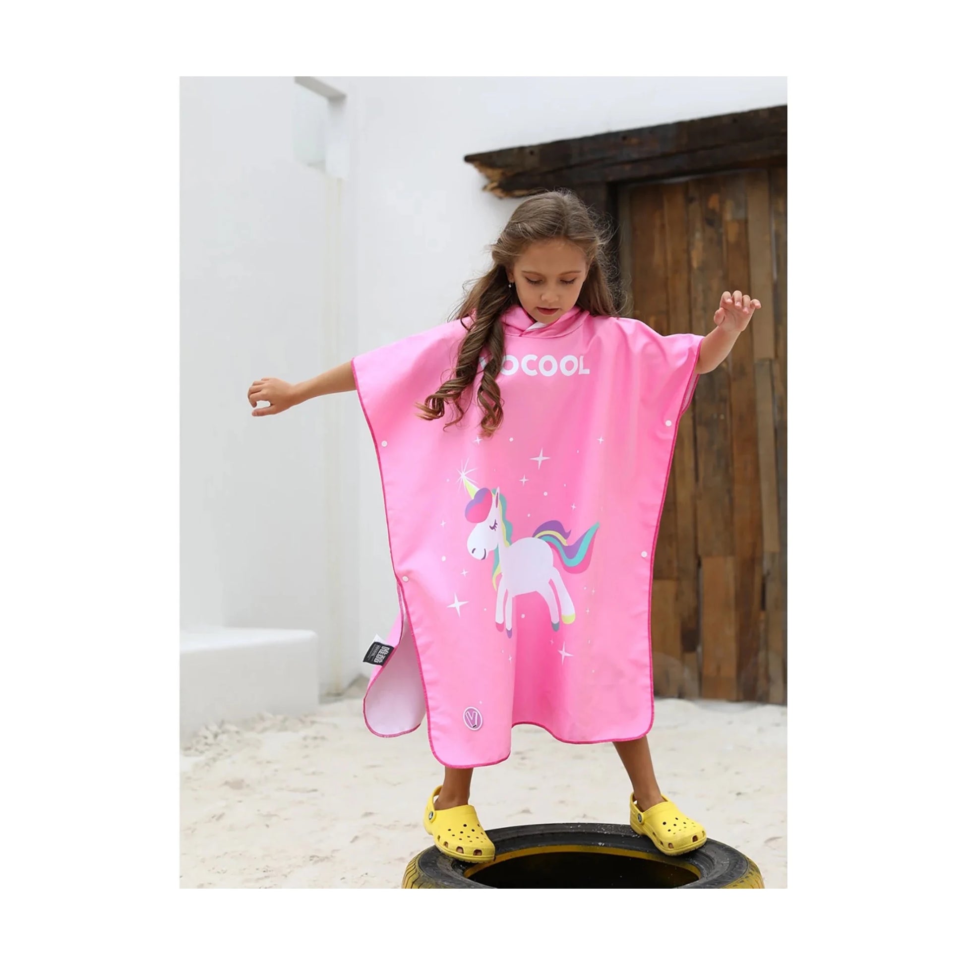 فوط البحر للاطفال من عمر ٤ لغاية ١٠ سنوات، خامات عالية الجودة لراحة الاطفال، متوفرة الان لدي اكس ستور في قطر