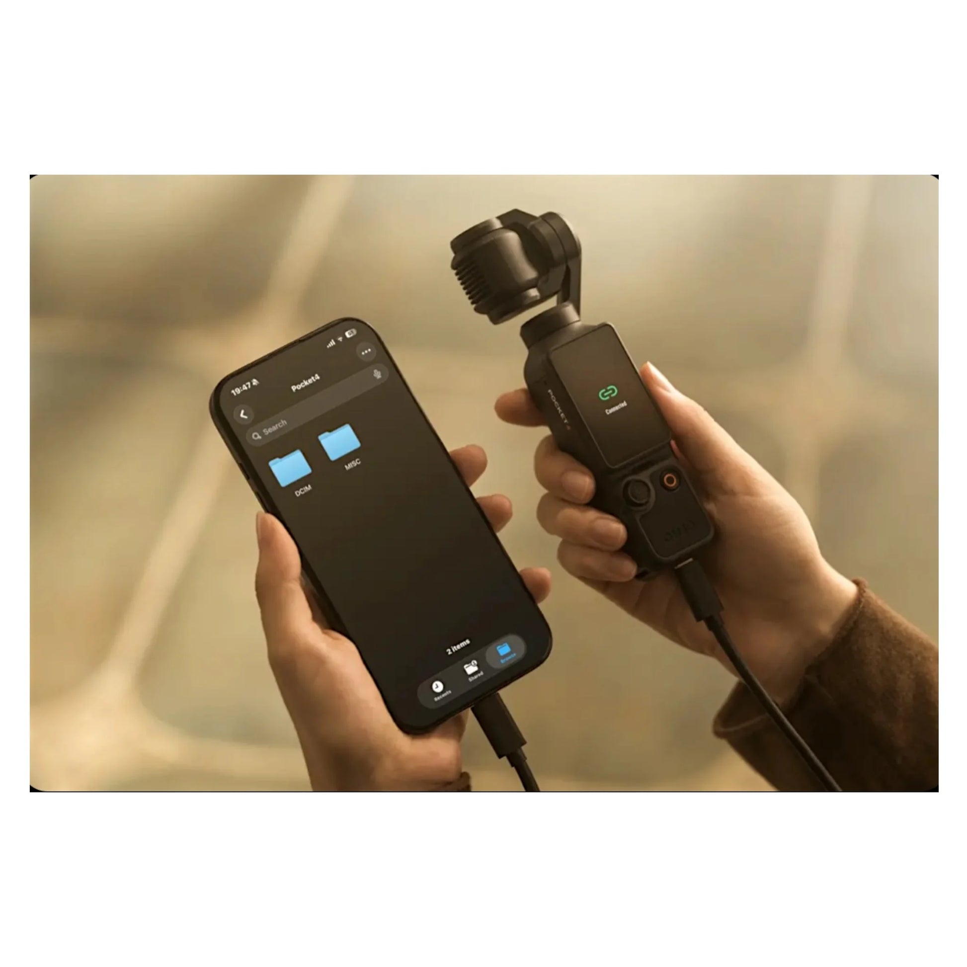 ‫اوزمو بوكيت ٤ من اكس ستور في قطر. تصوير 4K، تثبيت ممتاز، وتتبع ذكي، سهلة الاستخدام، مثالية للسفر، خفيفة الوزن. 