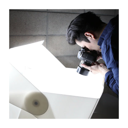 ‫احصل على استديو تصوير ORANGEMONKIE Foldio3 من اكس ستور في قطر. إضاءة LED ثلاثية، قابل للطي، مثالي لتصوير احترافي للمنتجات. 