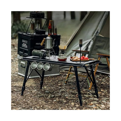 ‫احصل على طاولة تخييم قابلة للطي من اكس ستور في قطر. ألومنيوم متين، وزن ٤ كجم، ارتفاع قابل للتعديل، مثالية للطبخ، النزهات.